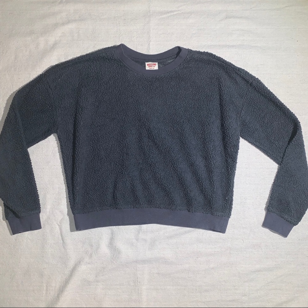 Pull over sweater